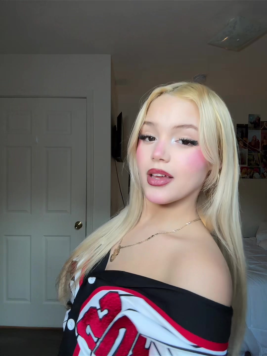 @𝐋𝐈𝐙𝐙𝐈𝐄
