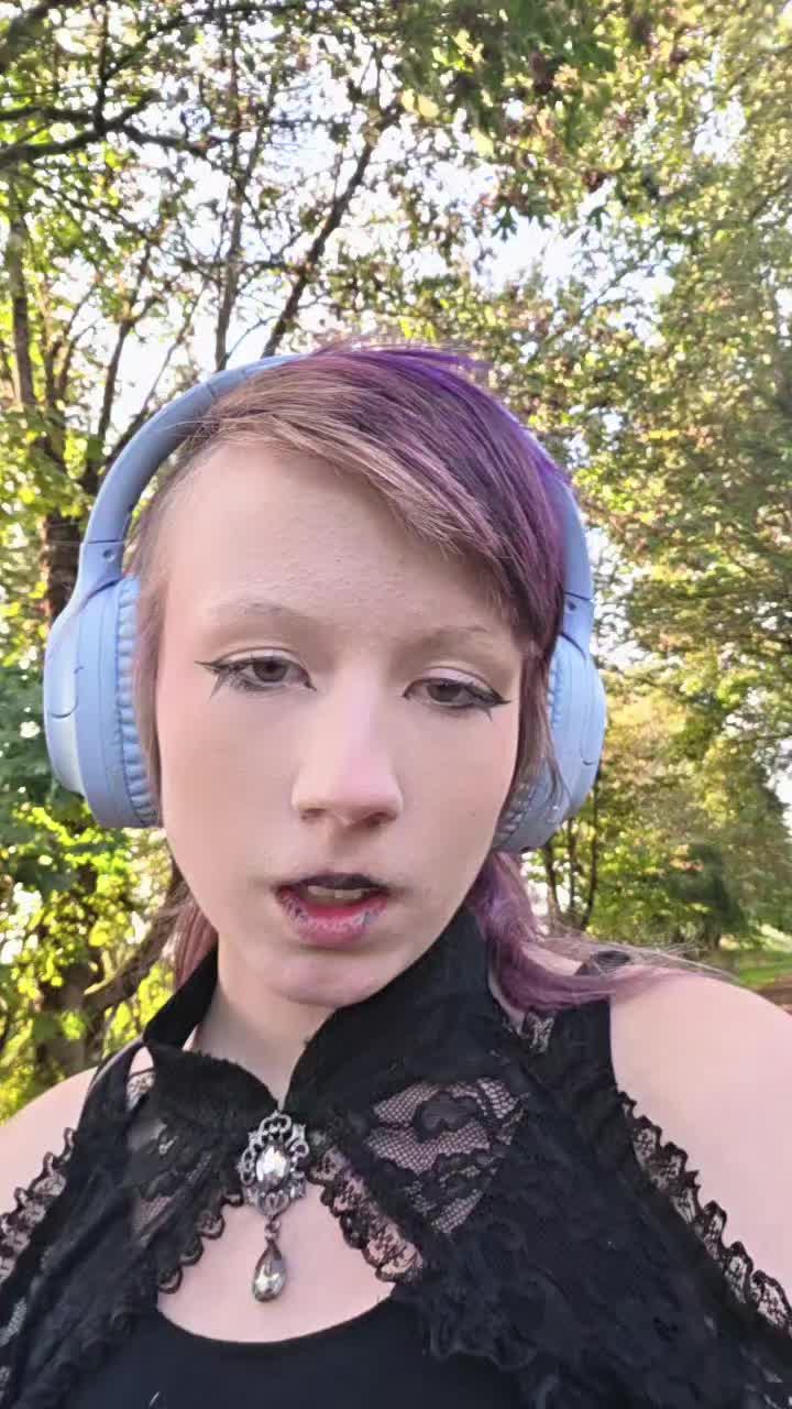 @~{WillowCosplays}~