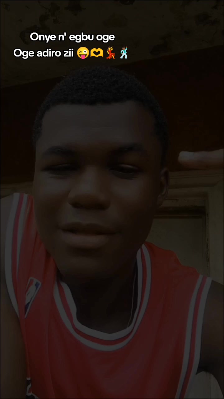 @IÑTRÓ VÉRT ✍️🥺🤓