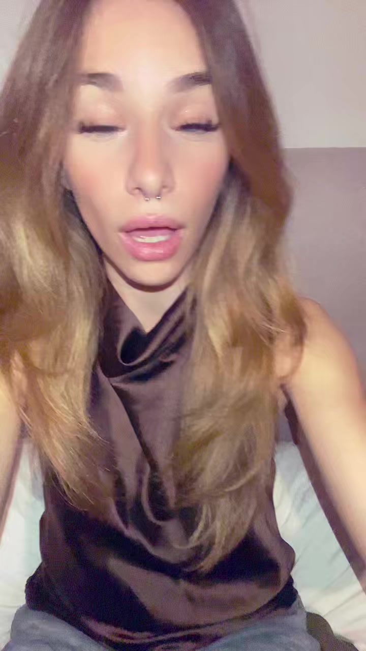 @elisastellino