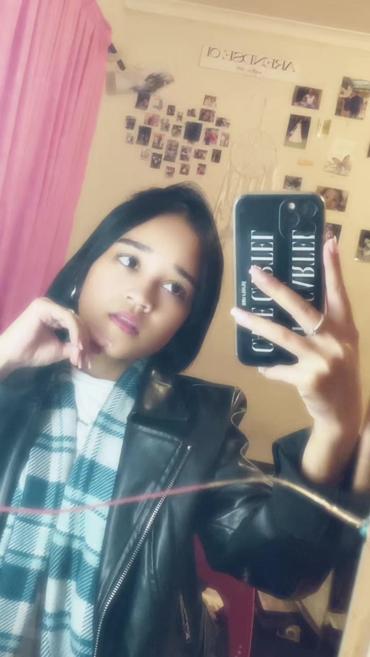 @𝔱𝔢𝔯𝔯𝔦_𝔞𝔯𝔢𝔫𝔡𝔰𝔢