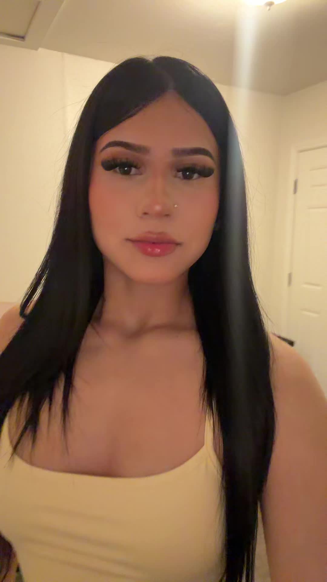 @mialnavarro