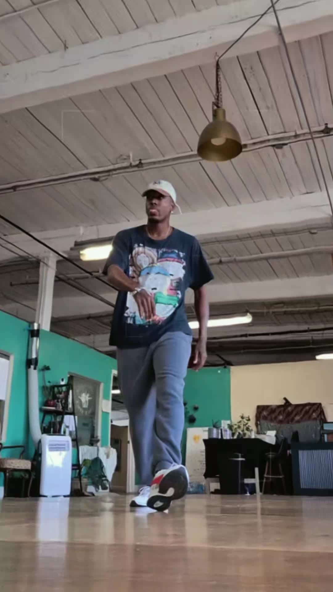 @Dancemachine