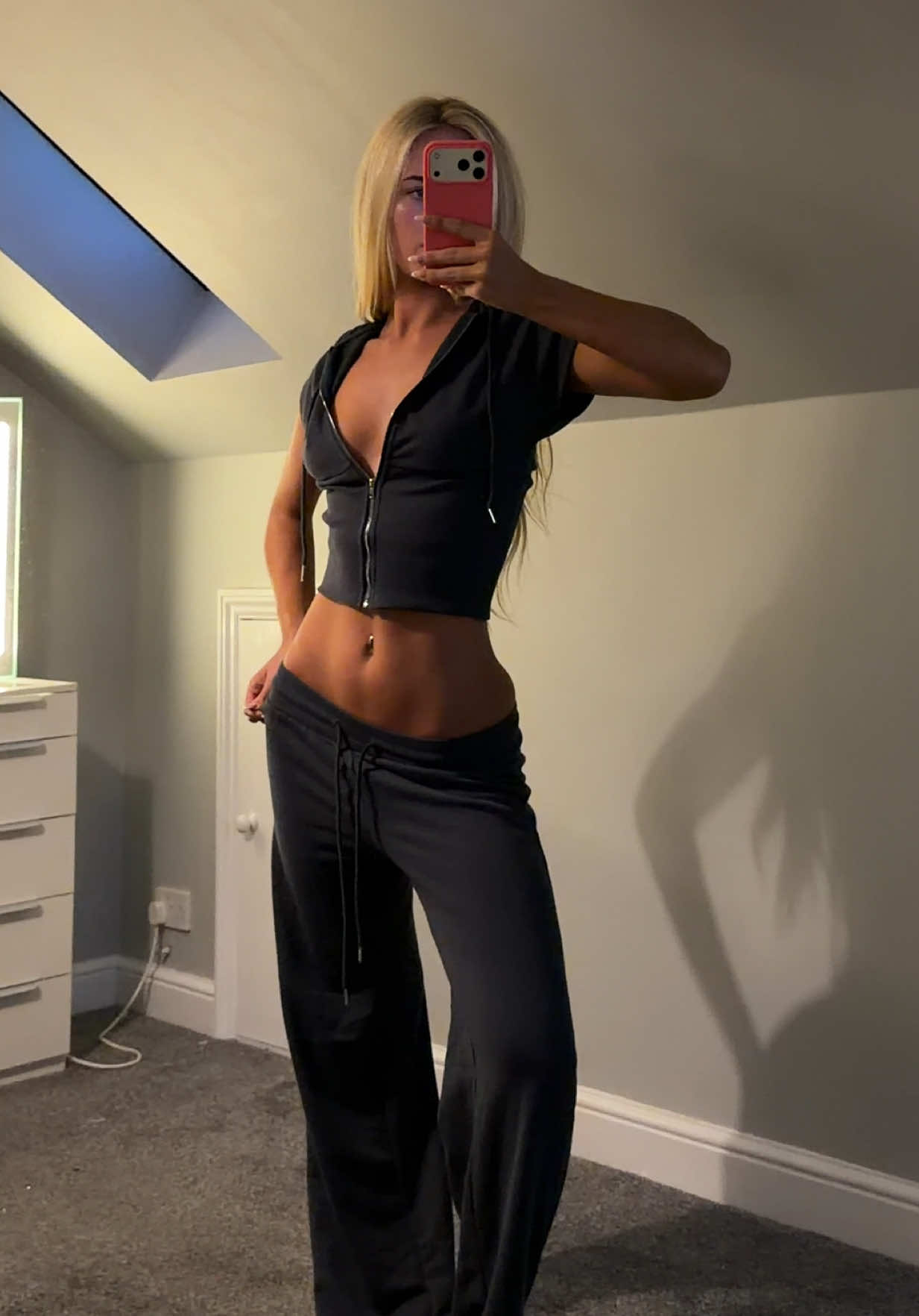 @BelleRosieHoward★