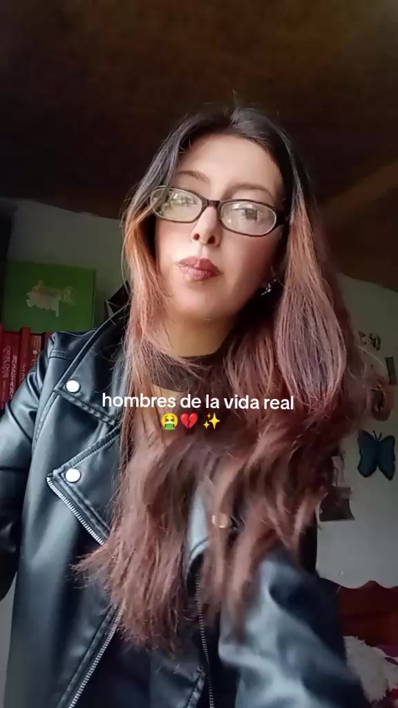 @Esther📚🧿🌻