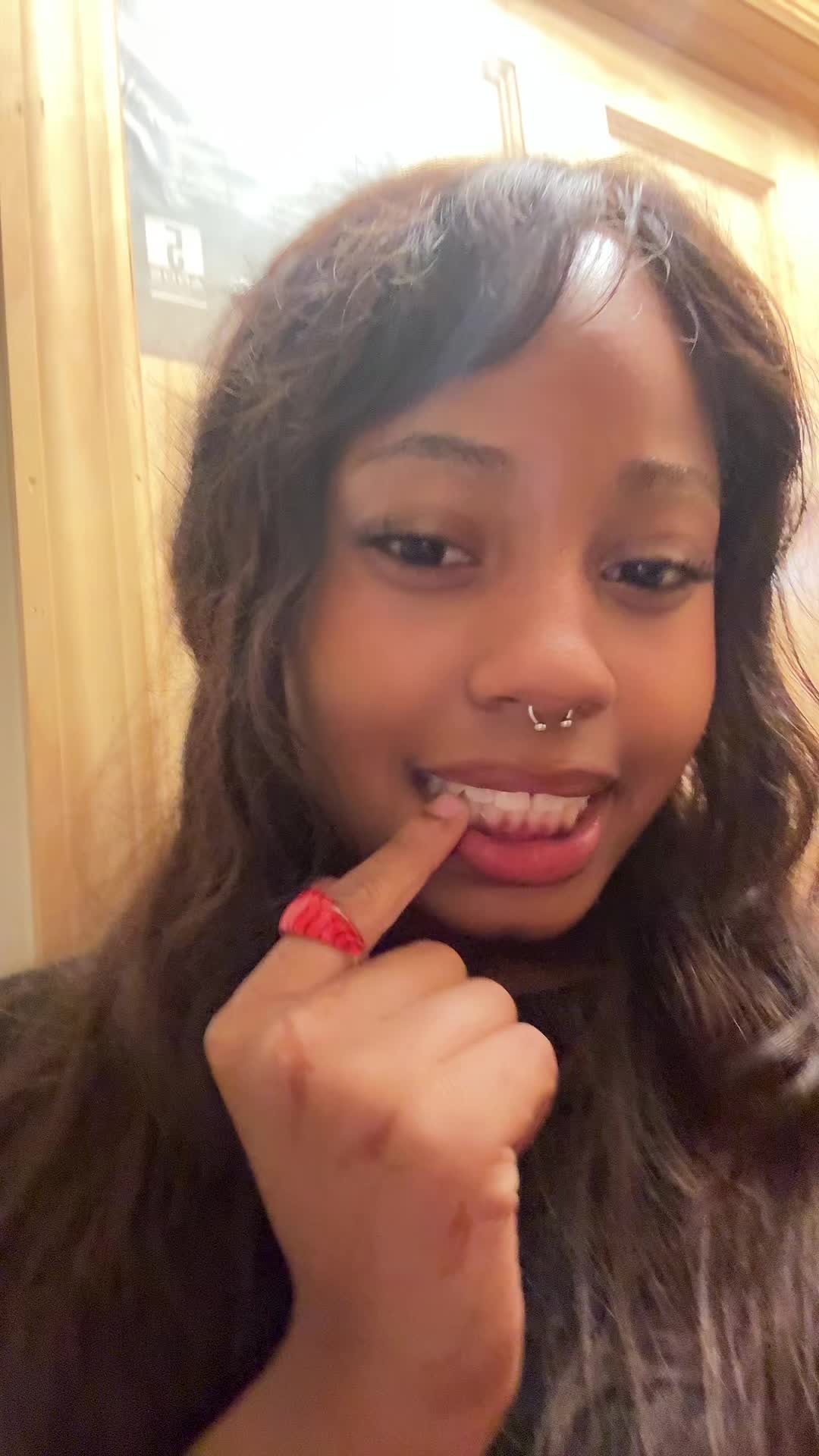 @tay.