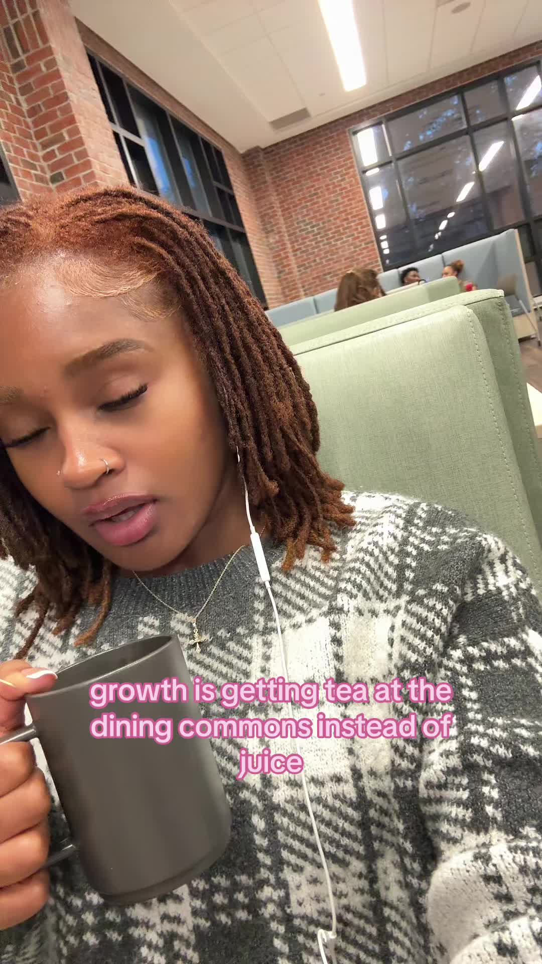 @mamikola