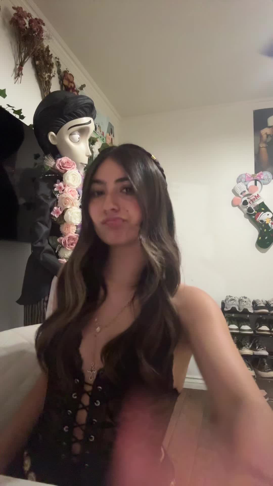 @Lani_Mars