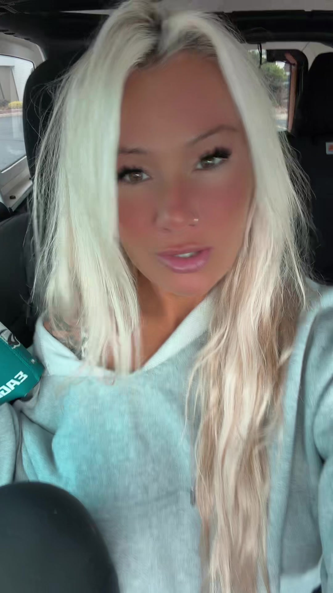 @Bai