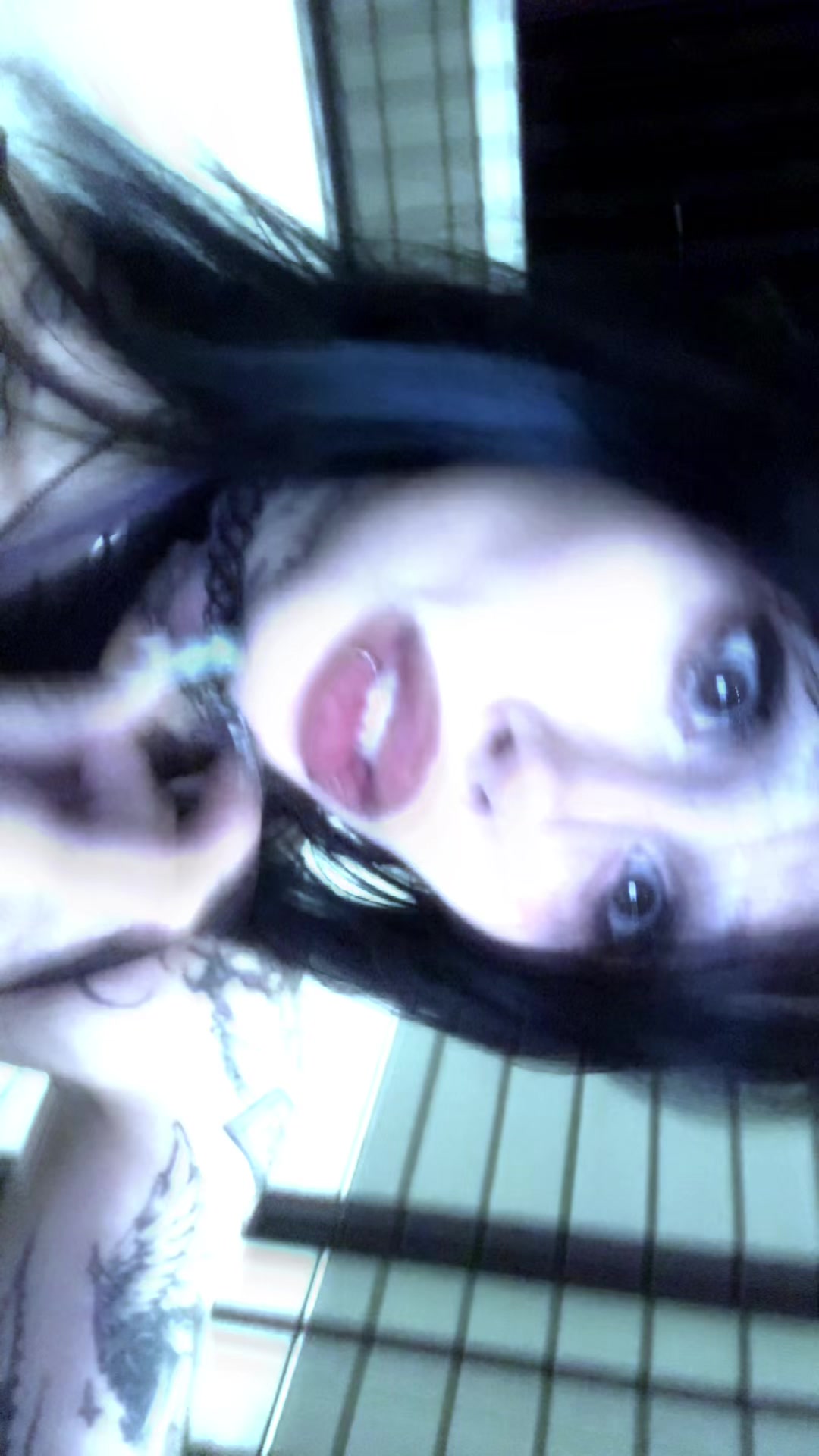 @zommmbri