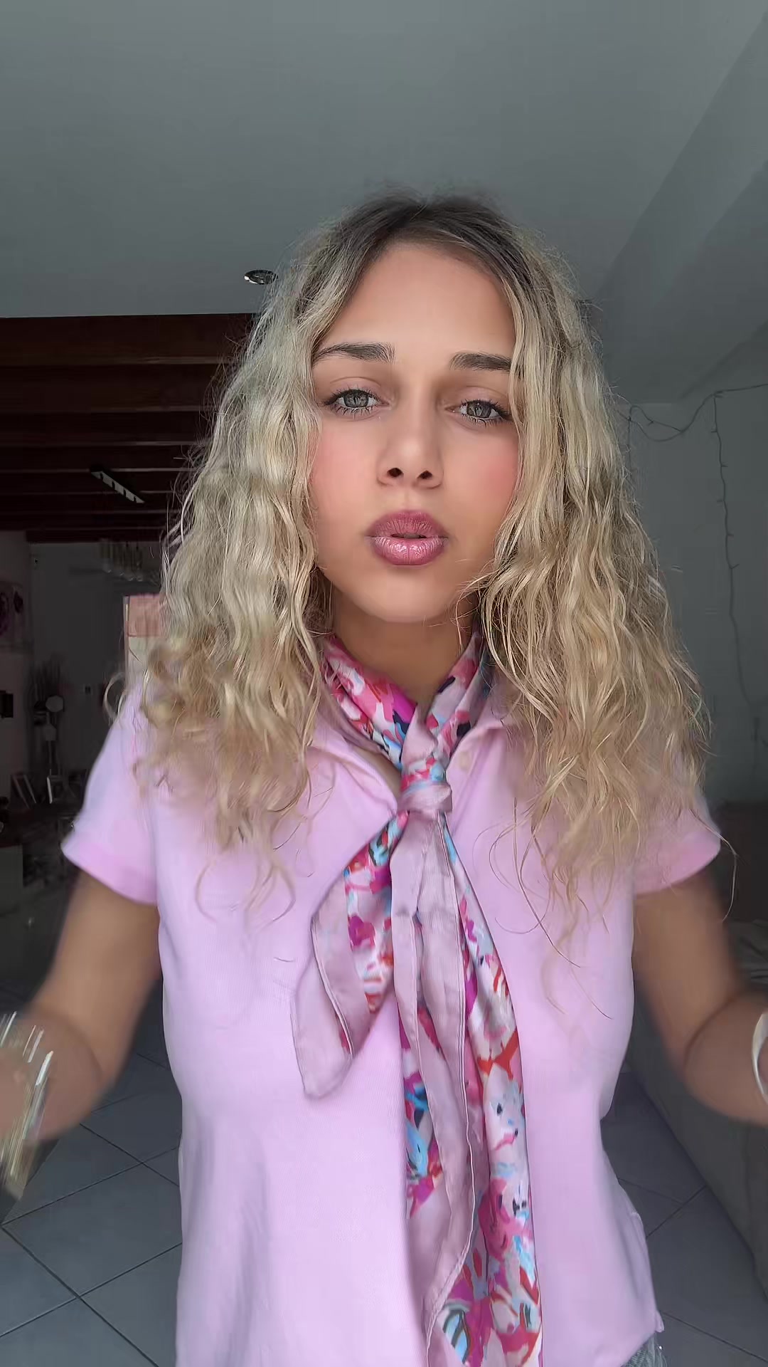 @Zarah 💛🧡❤️🩷🩵