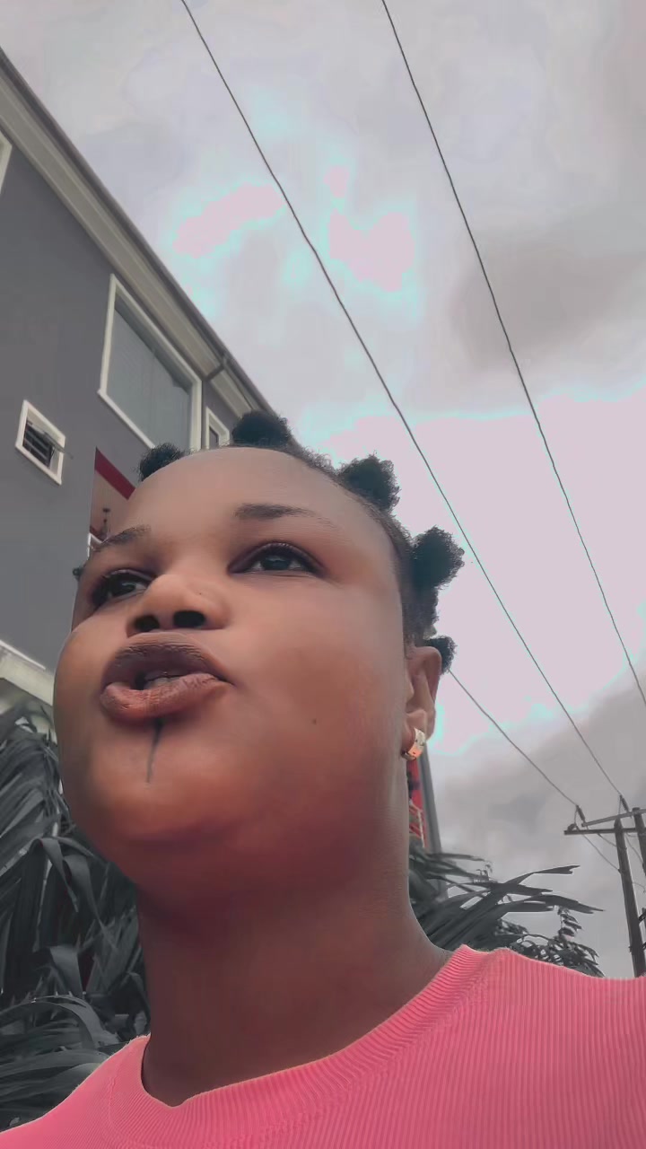 @Anikeade💕💕🥹