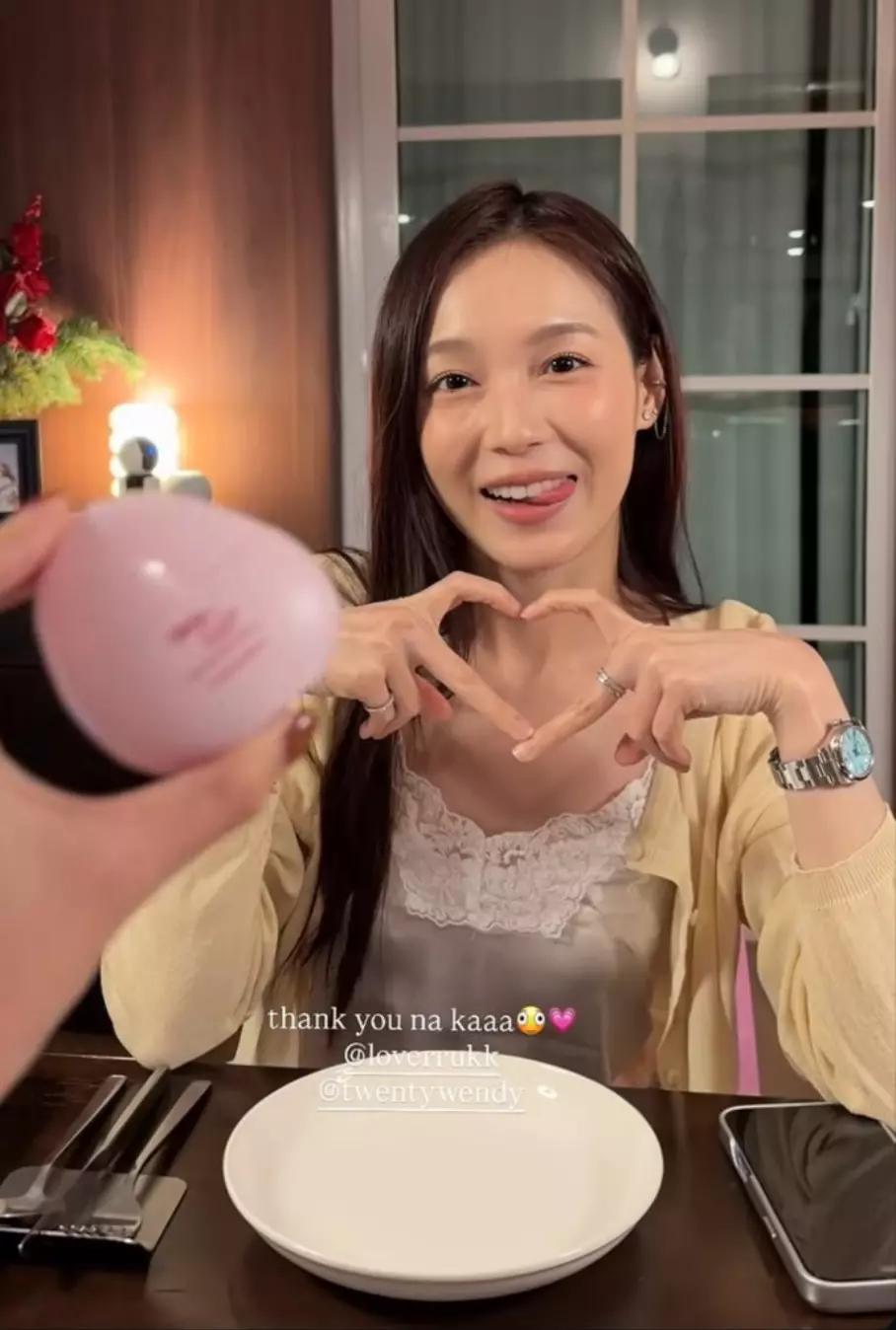 @muv. 𝓜𝓲𝔀 𝓛𝓾𝓿 .muv