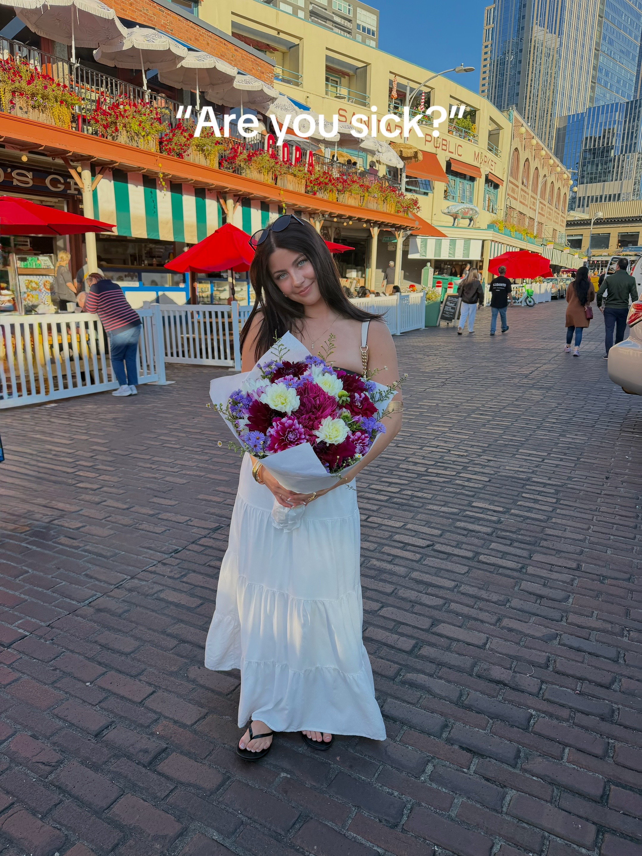 @itsellacollinss