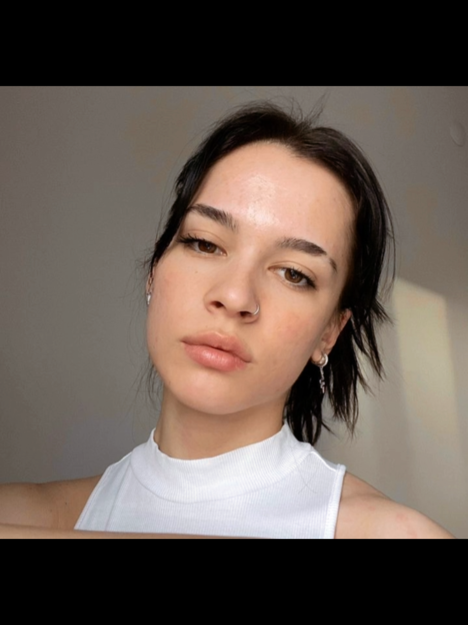 @𝐥𝐚𝐯𝐢𝐧𝐲𝐚𝐤𝐡