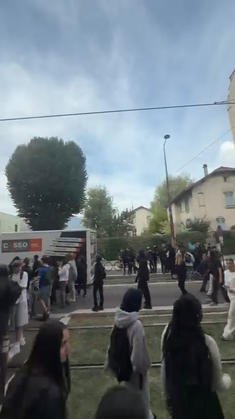 @Blocus Grenoble