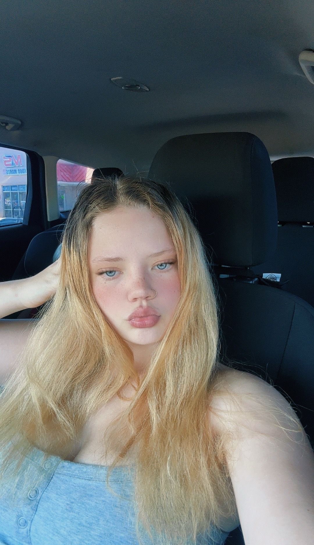 @itszzhailey