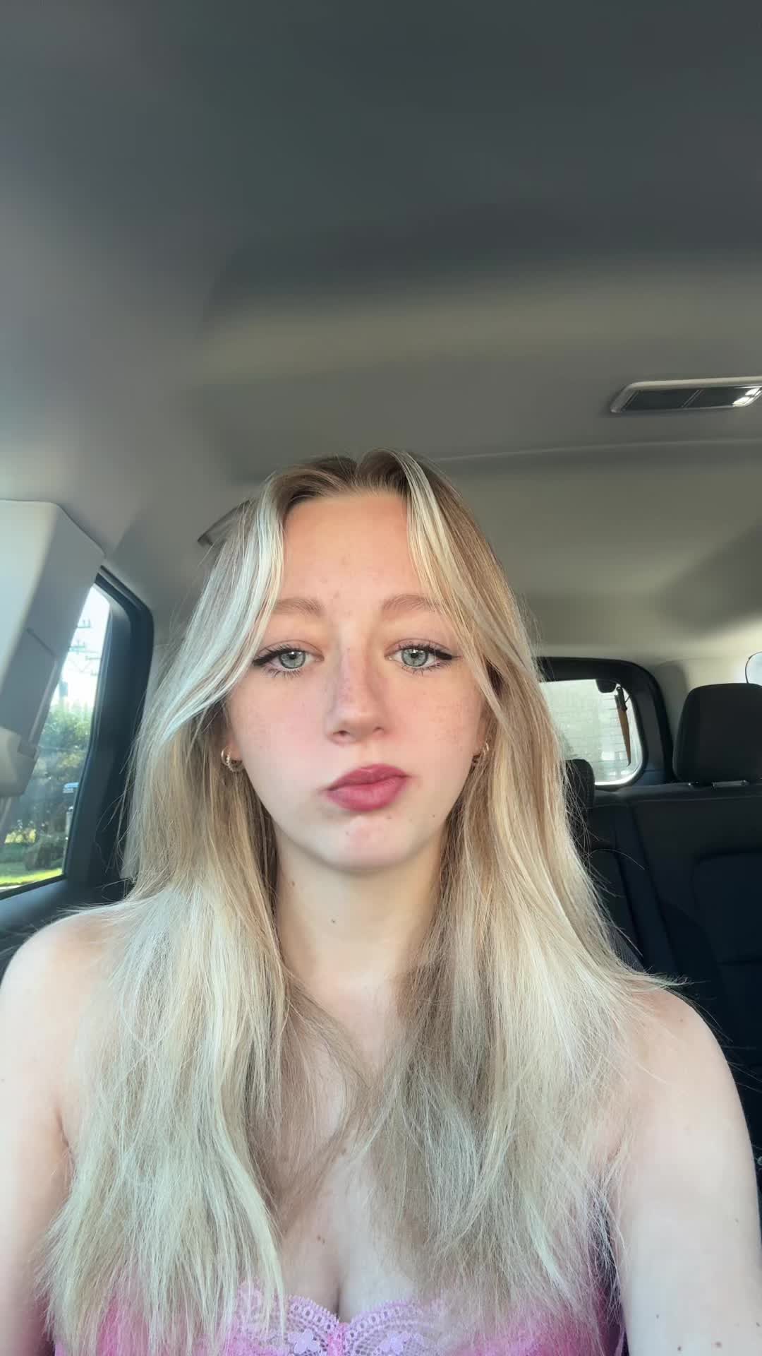 @thatweirdanimalgirl