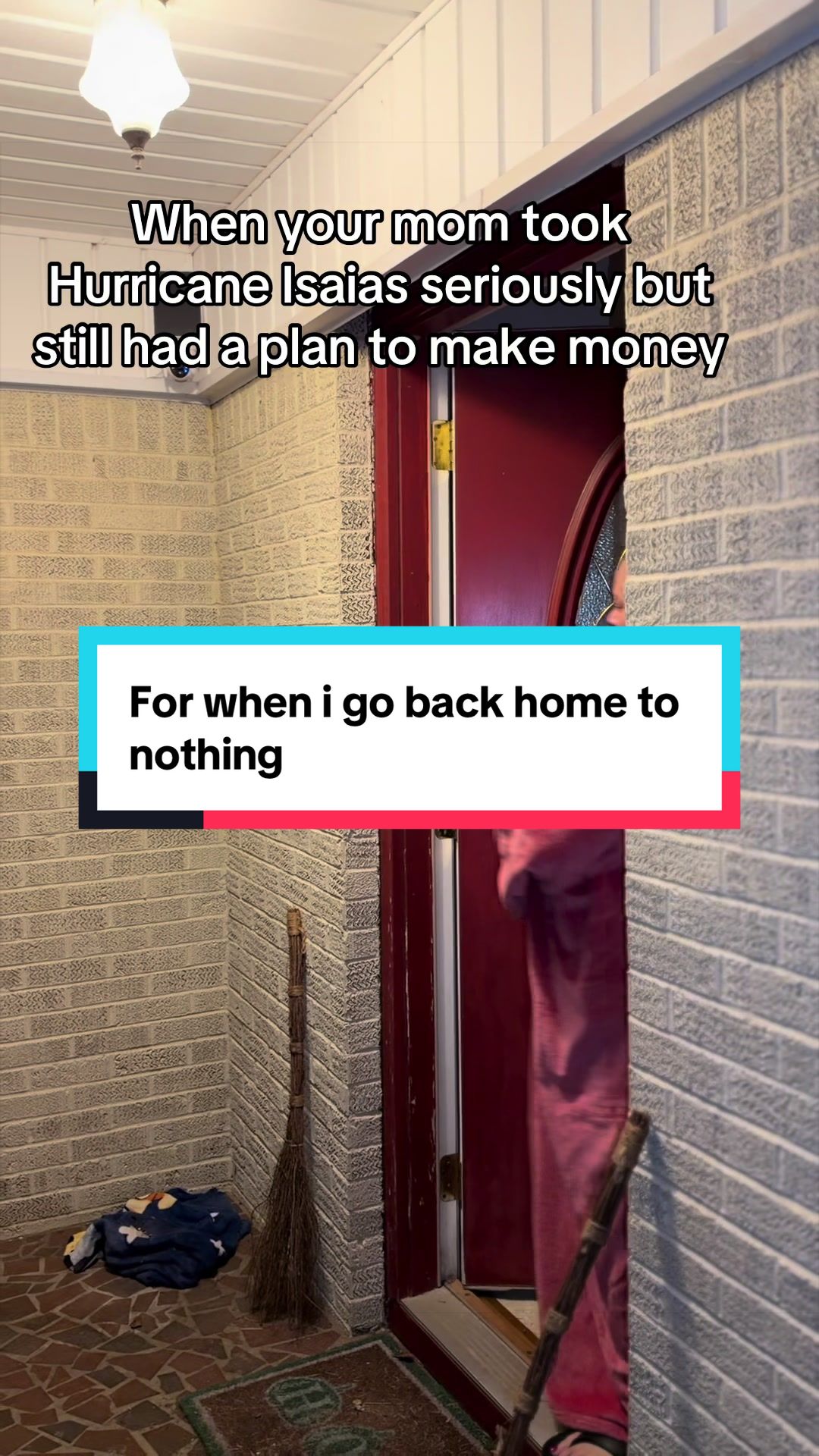 @TheMomstigator
