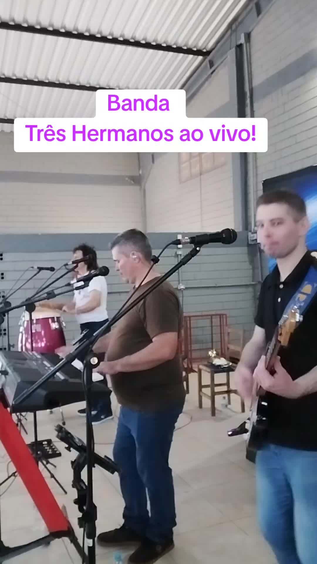 @Três Hermanos
