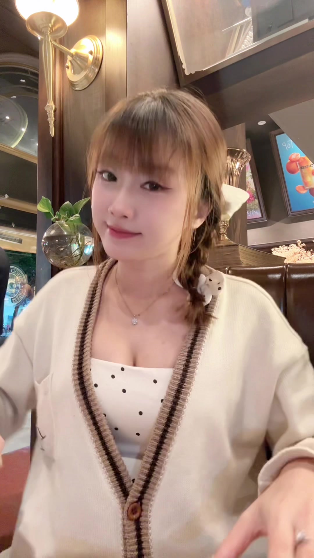 @𝓗𝓪̀ 𝓥𝓲 🌷