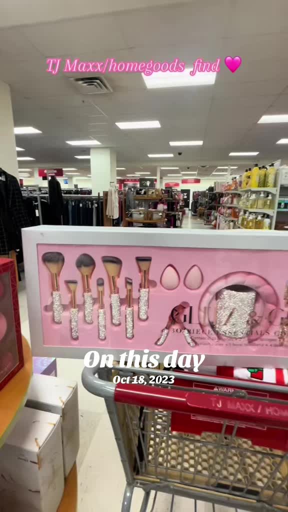 @𝘿𝙖𝙮𝙖𝙣𝙖 🎀