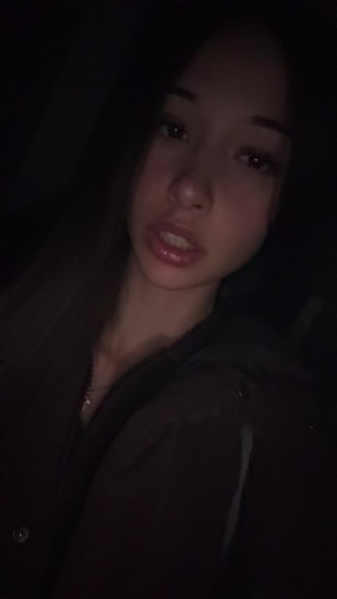 @𝓇𝒾𝓈𝓈𝒽𝒶🤎