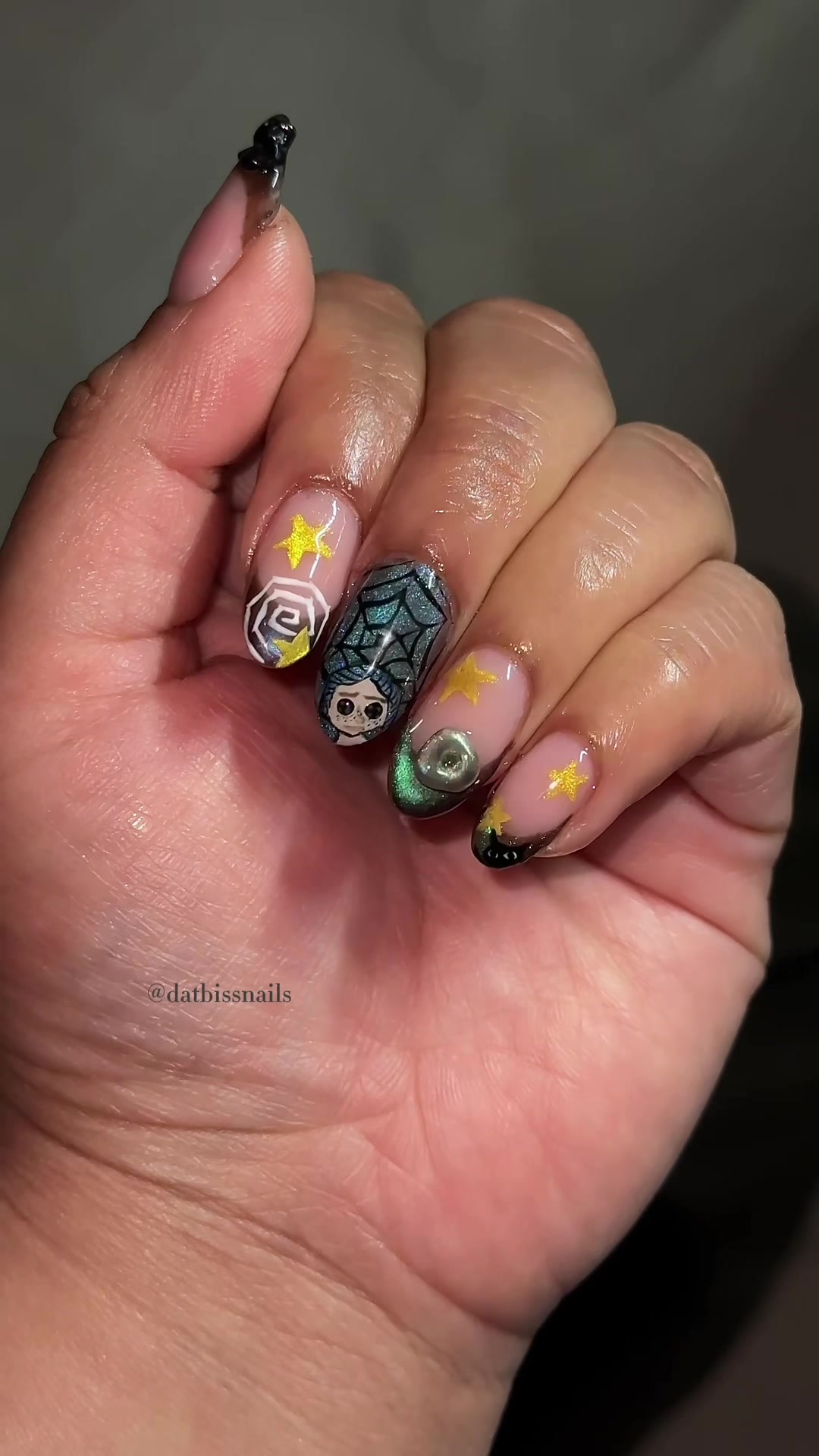 @Dat Biss Nails