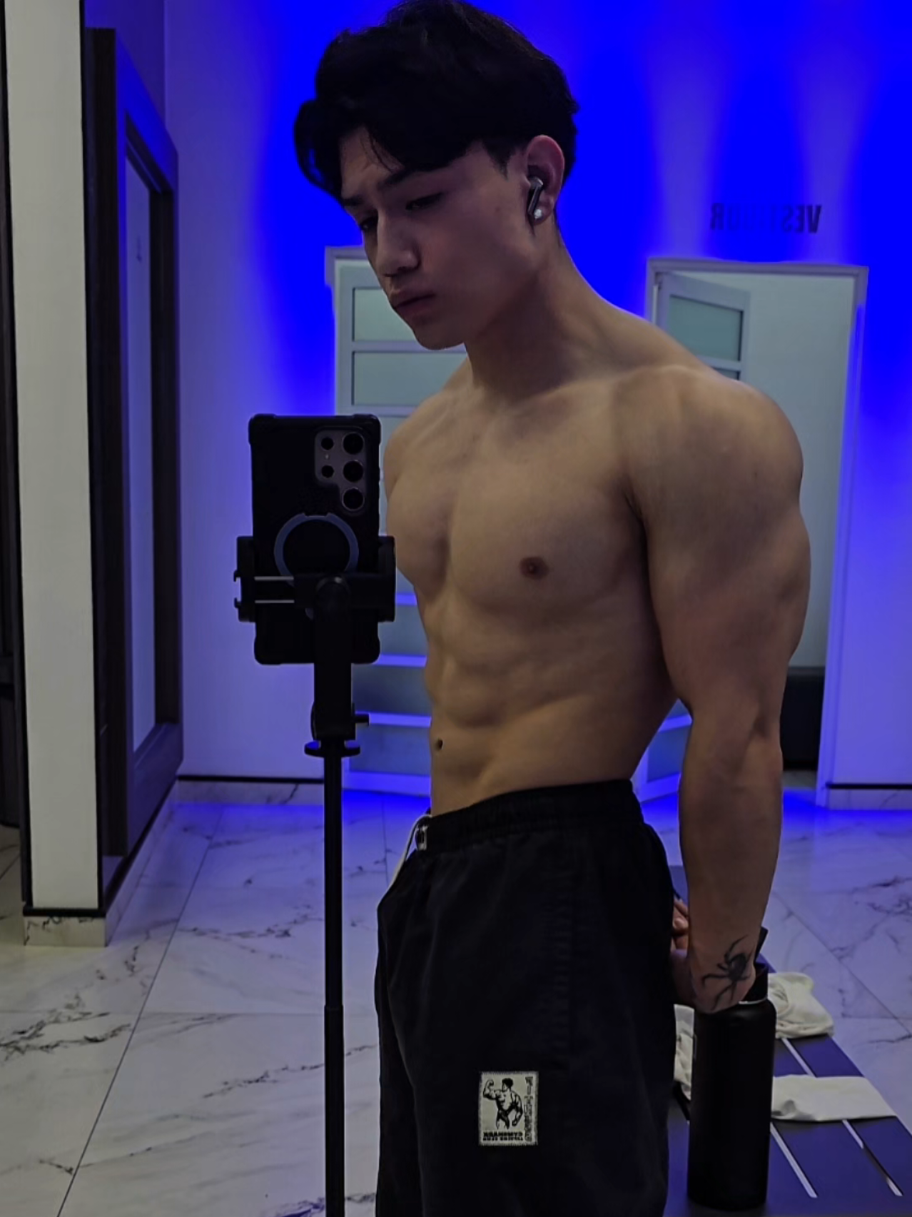 @lui