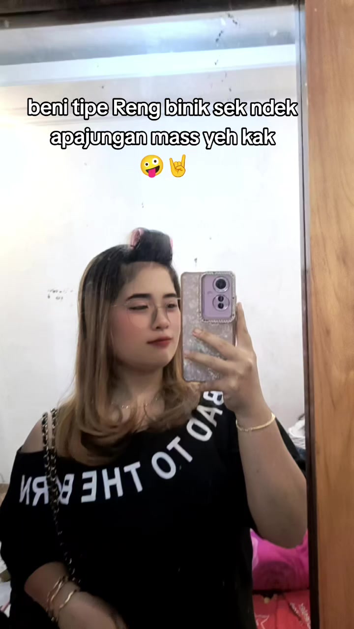 @EL, Ella🍓🐝🐝