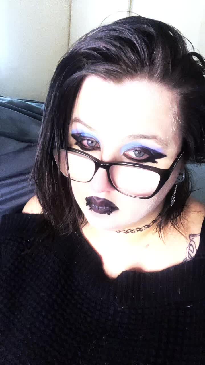 @sp00ky_treats