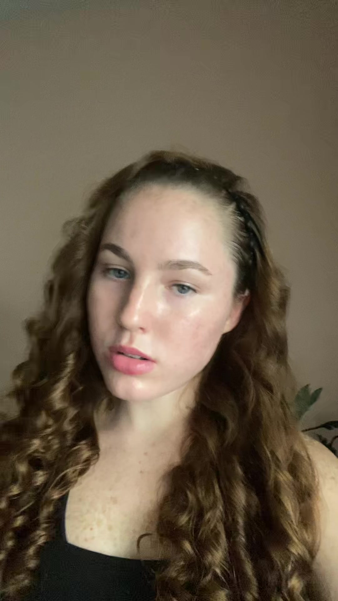 @￴
