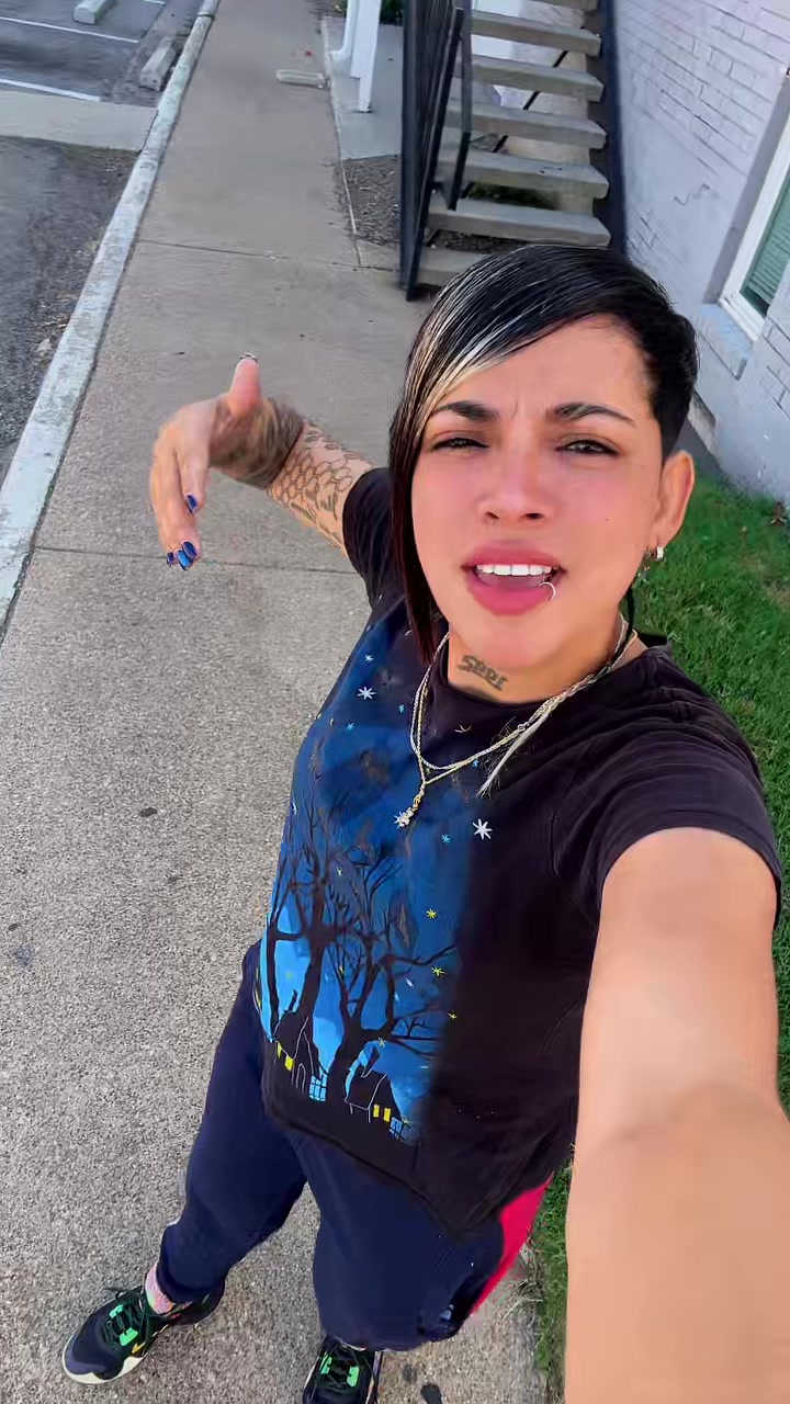 @Lucero Álvarez🚶🏼♀️➡️