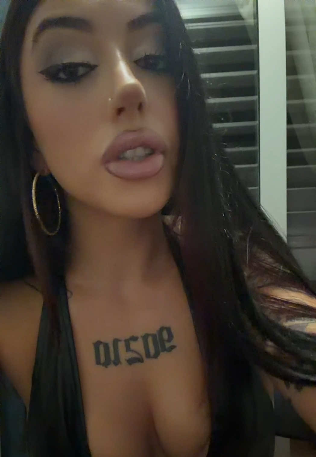 @d3lusi0n4l__