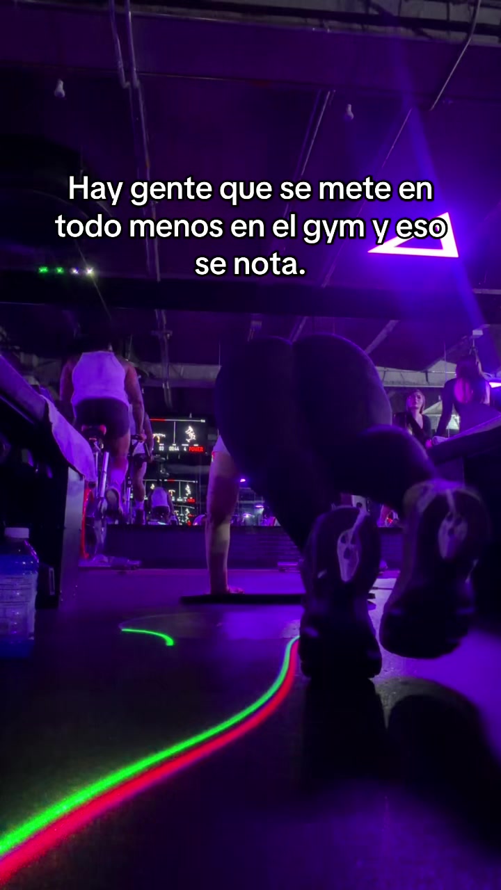 @andrearobayoo