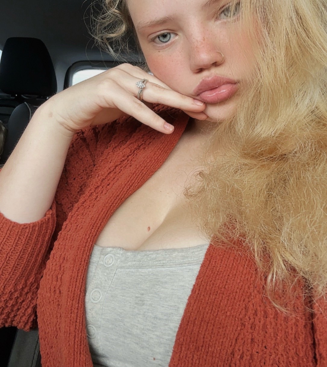 @itszzhailey