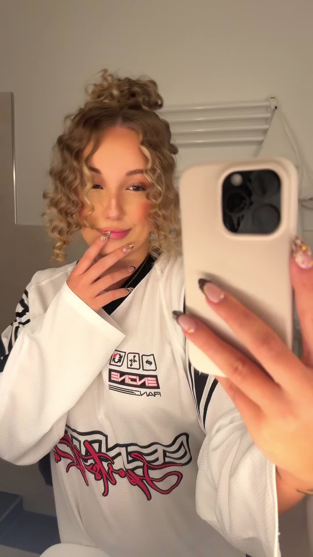 @❥