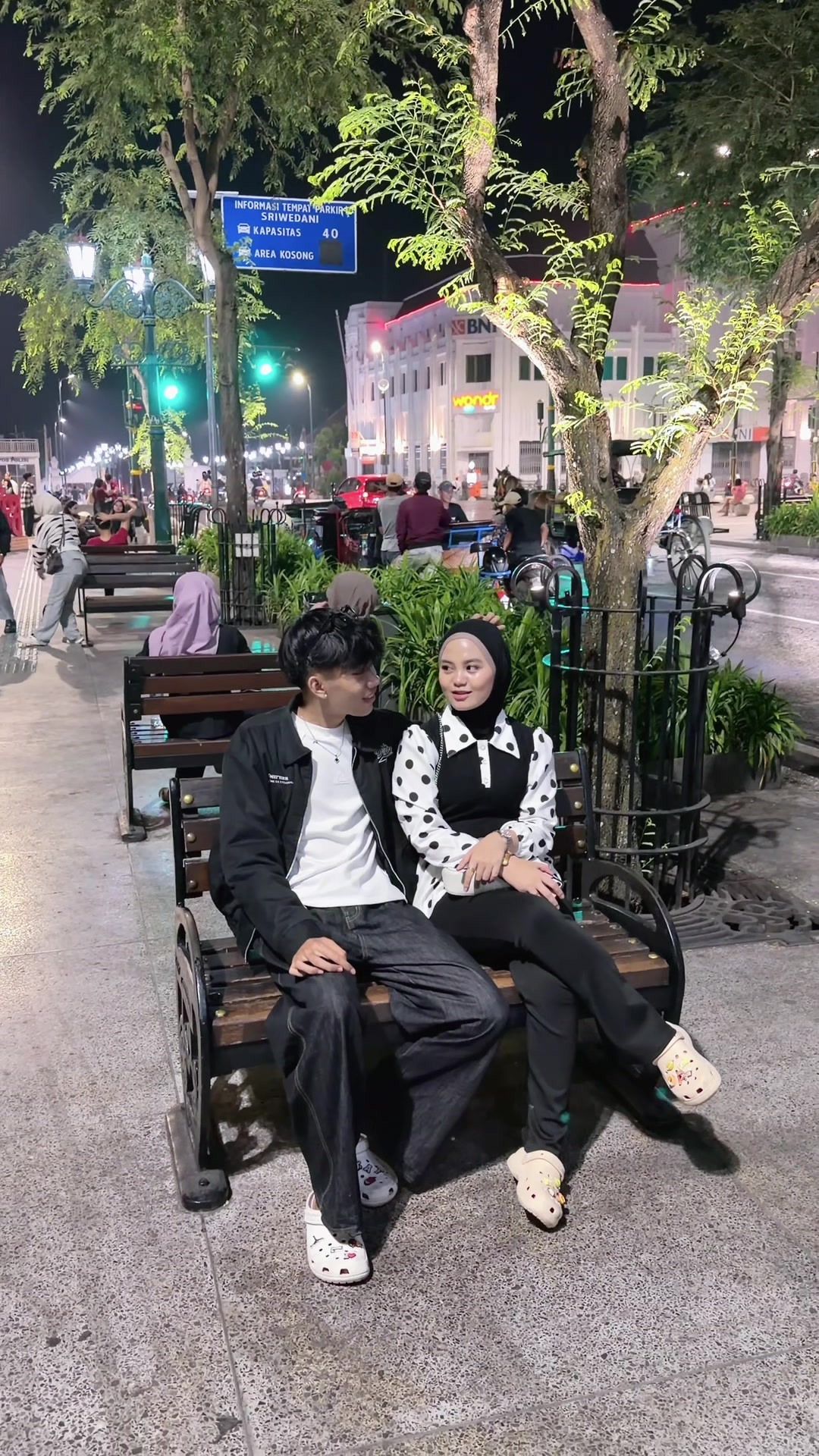 @MassDull_