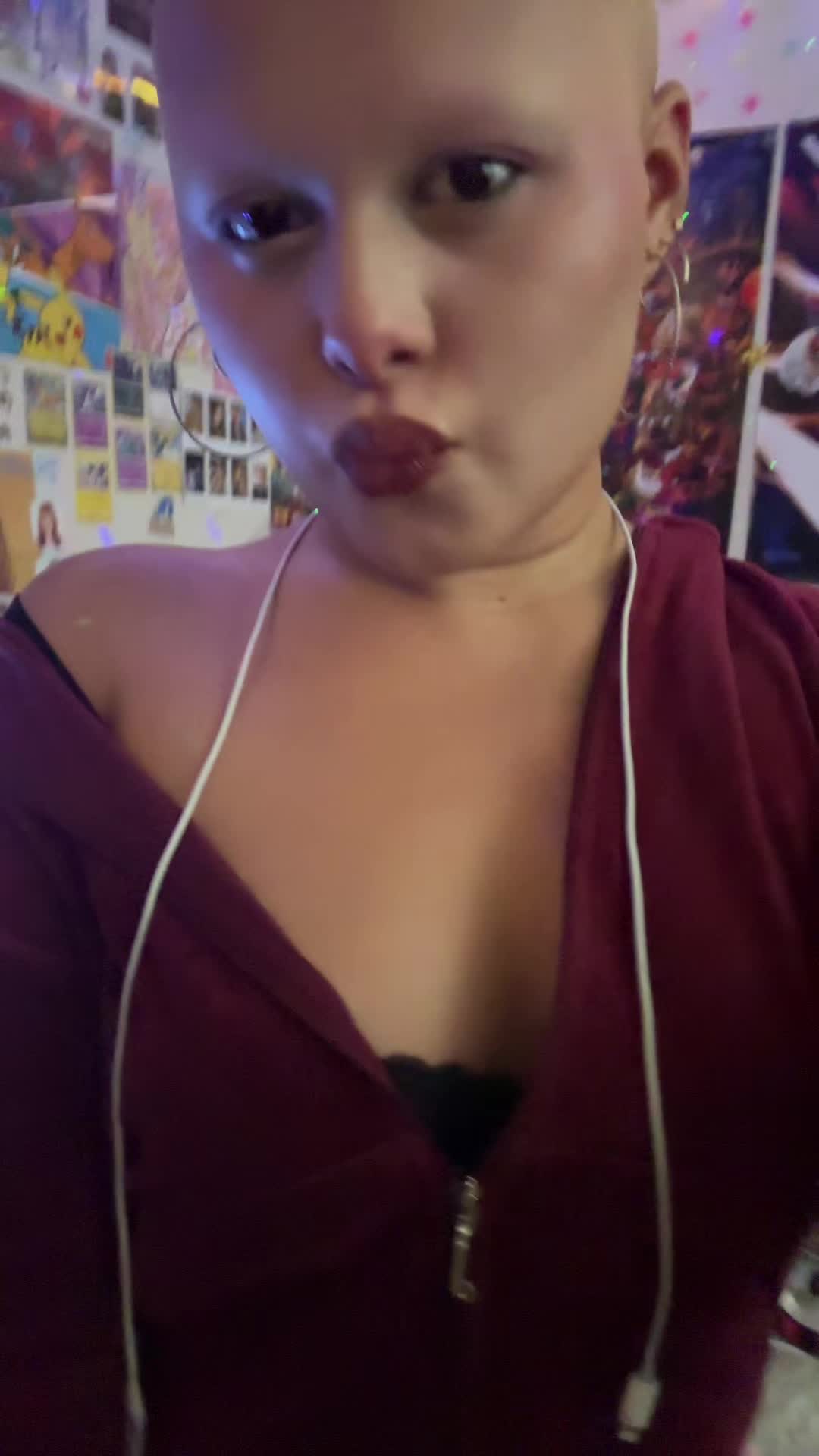 @Paola