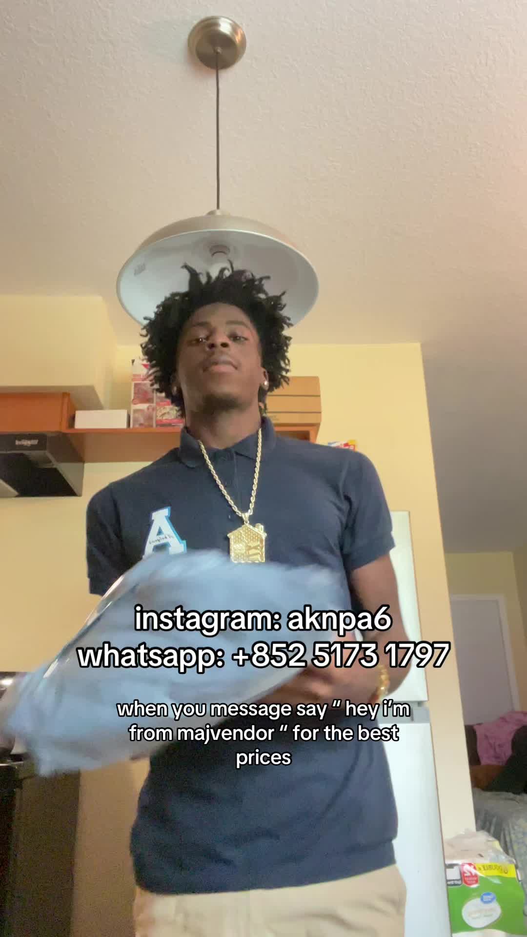 @👣👶🏿 .