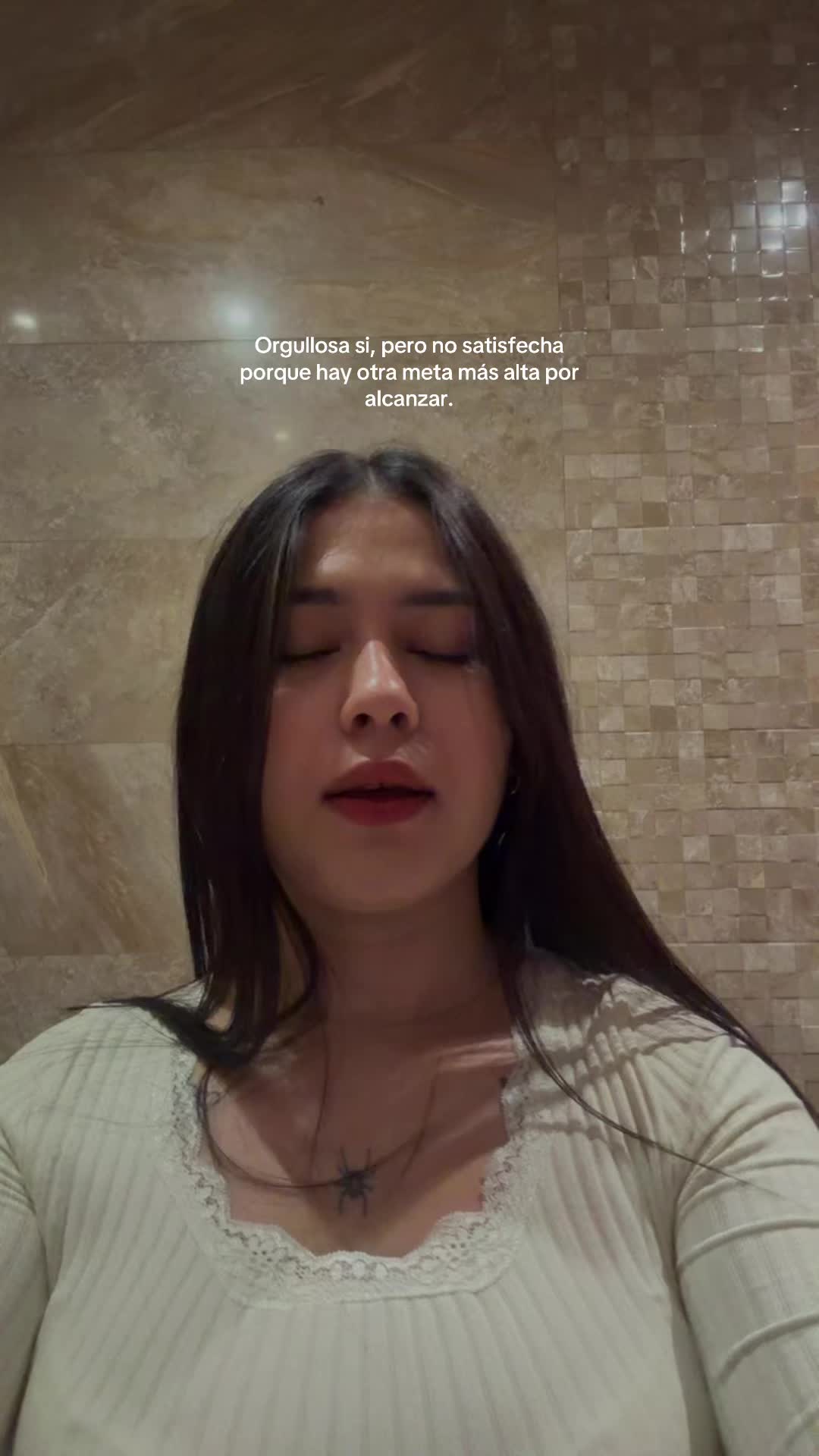 @Nay🦋