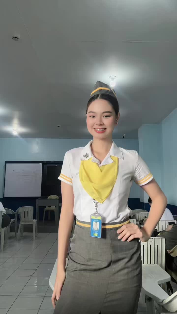 @urgirlrenza on IG