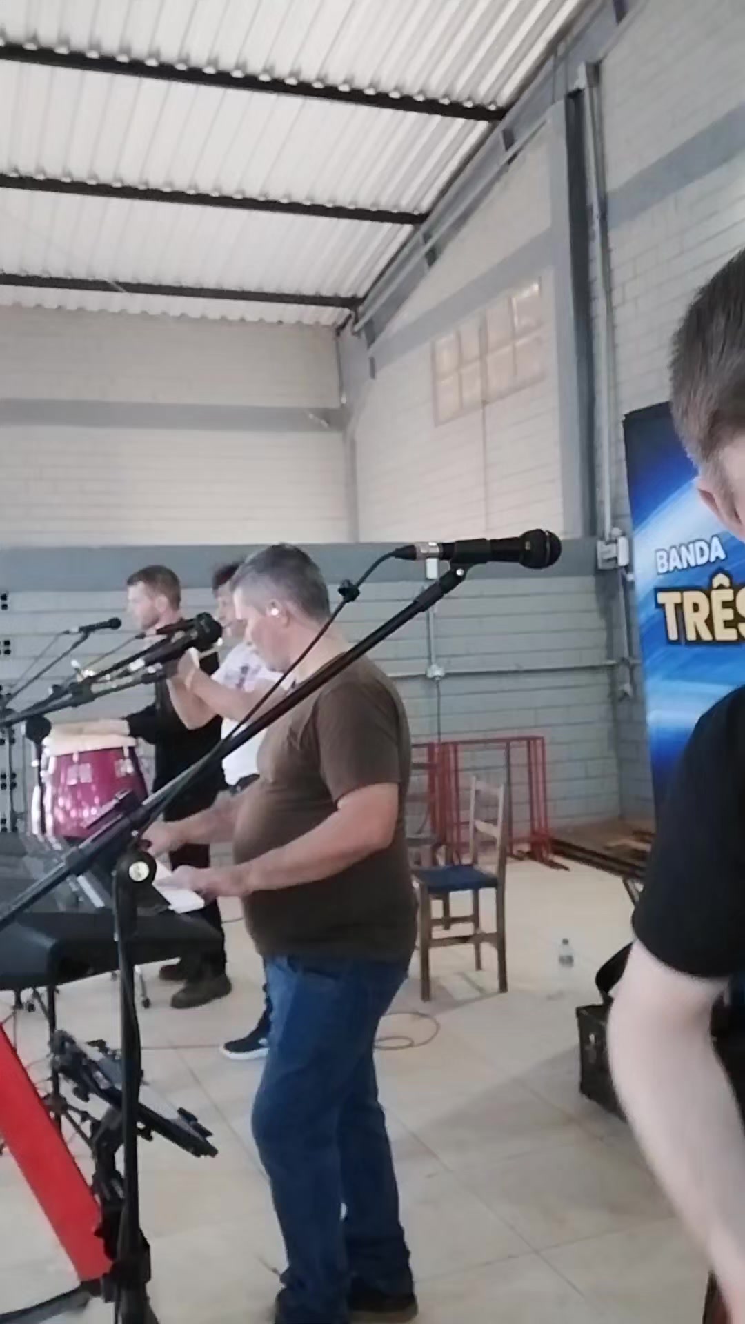 @Três Hermanos