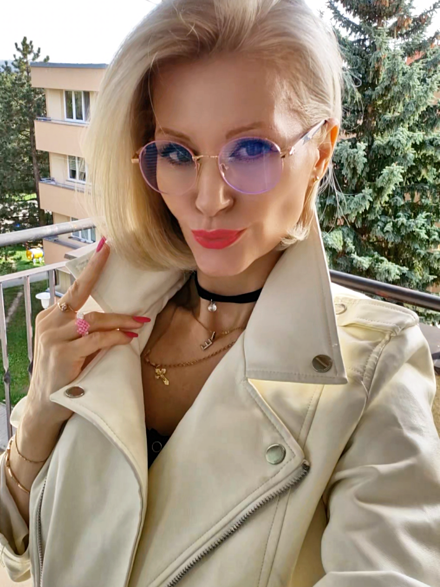 @Малышка💘
