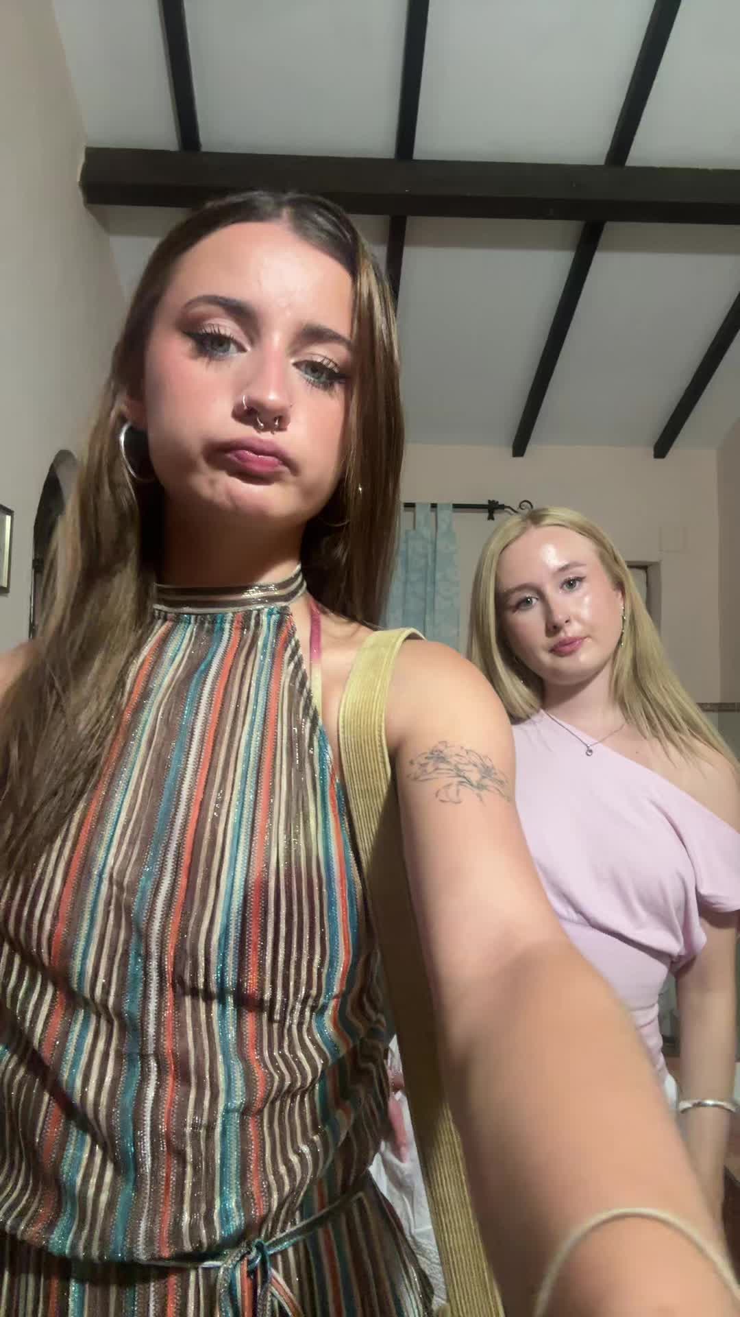 @Ella