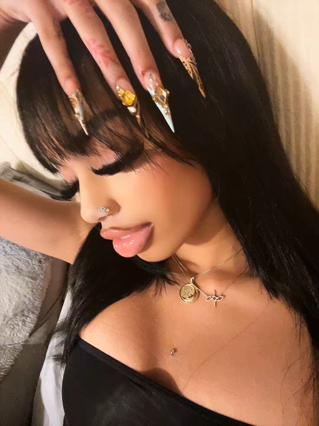 @Feen4._julia