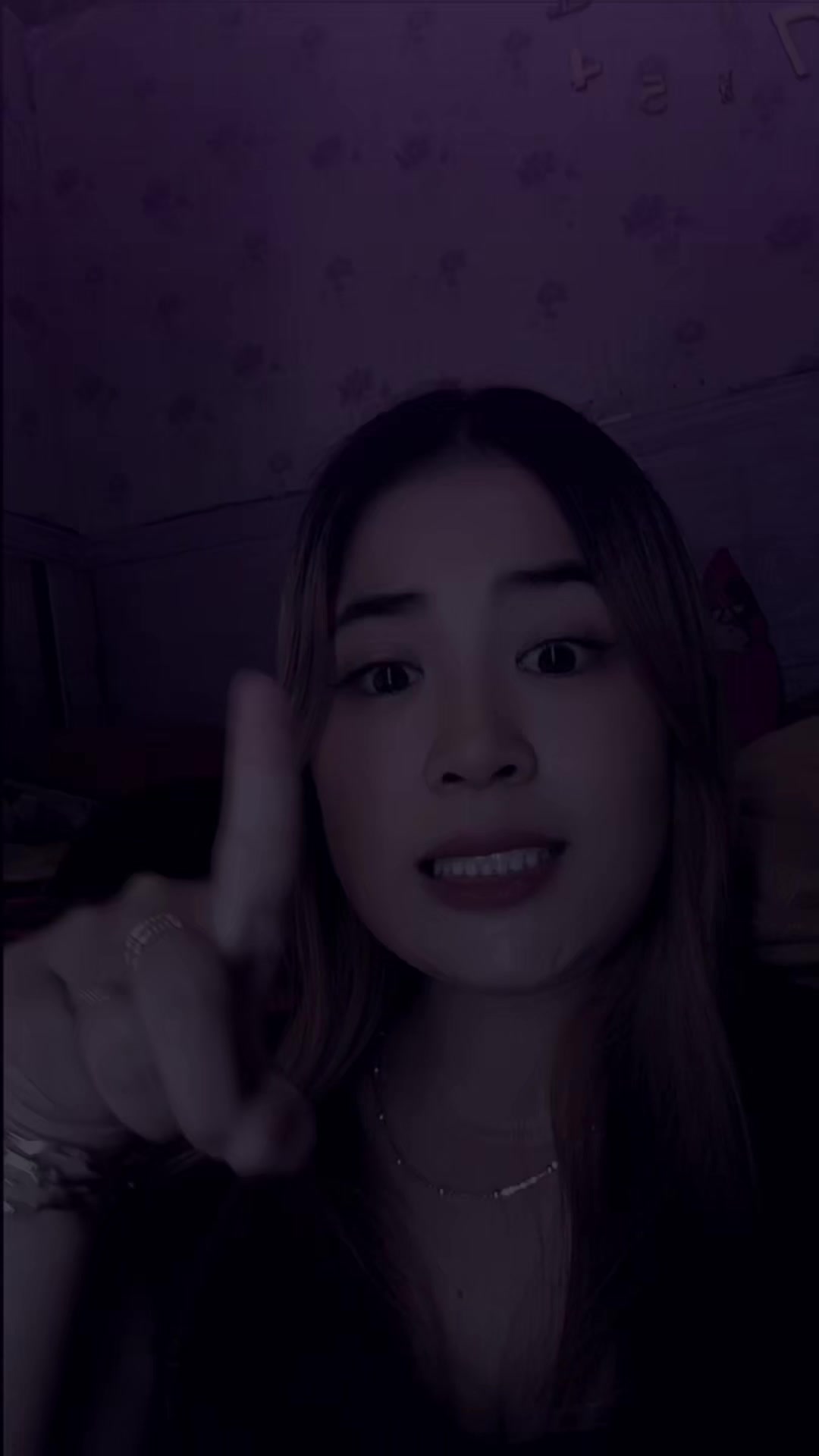 @EL, Ella🍓🐝🐝