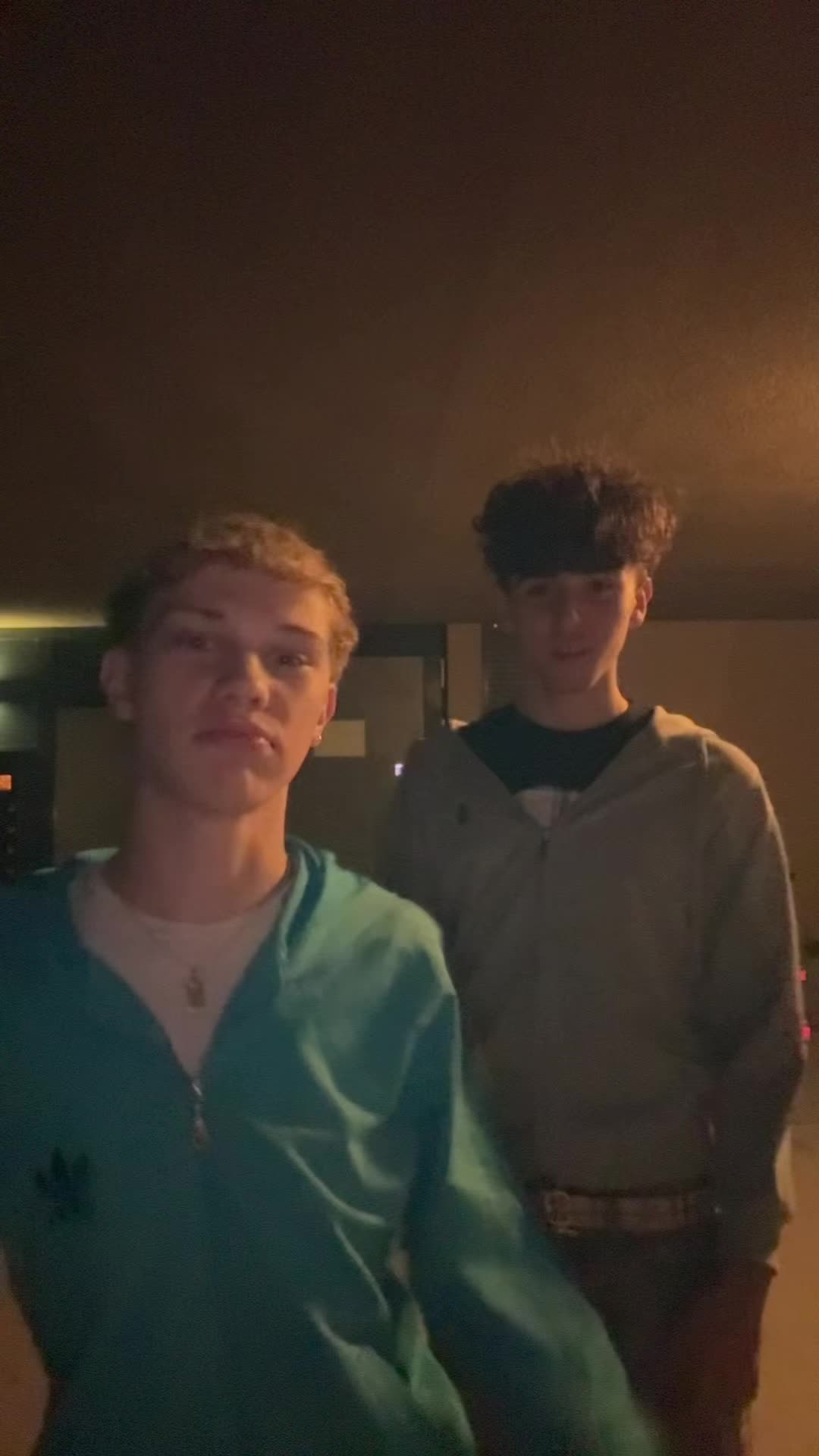 @𝐣𝐮𝐬𝐭𝐢𝐧𝐱𝐞𝐥𝐢𝐚𝐬