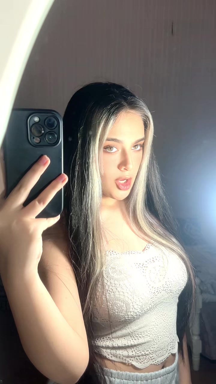 @felora