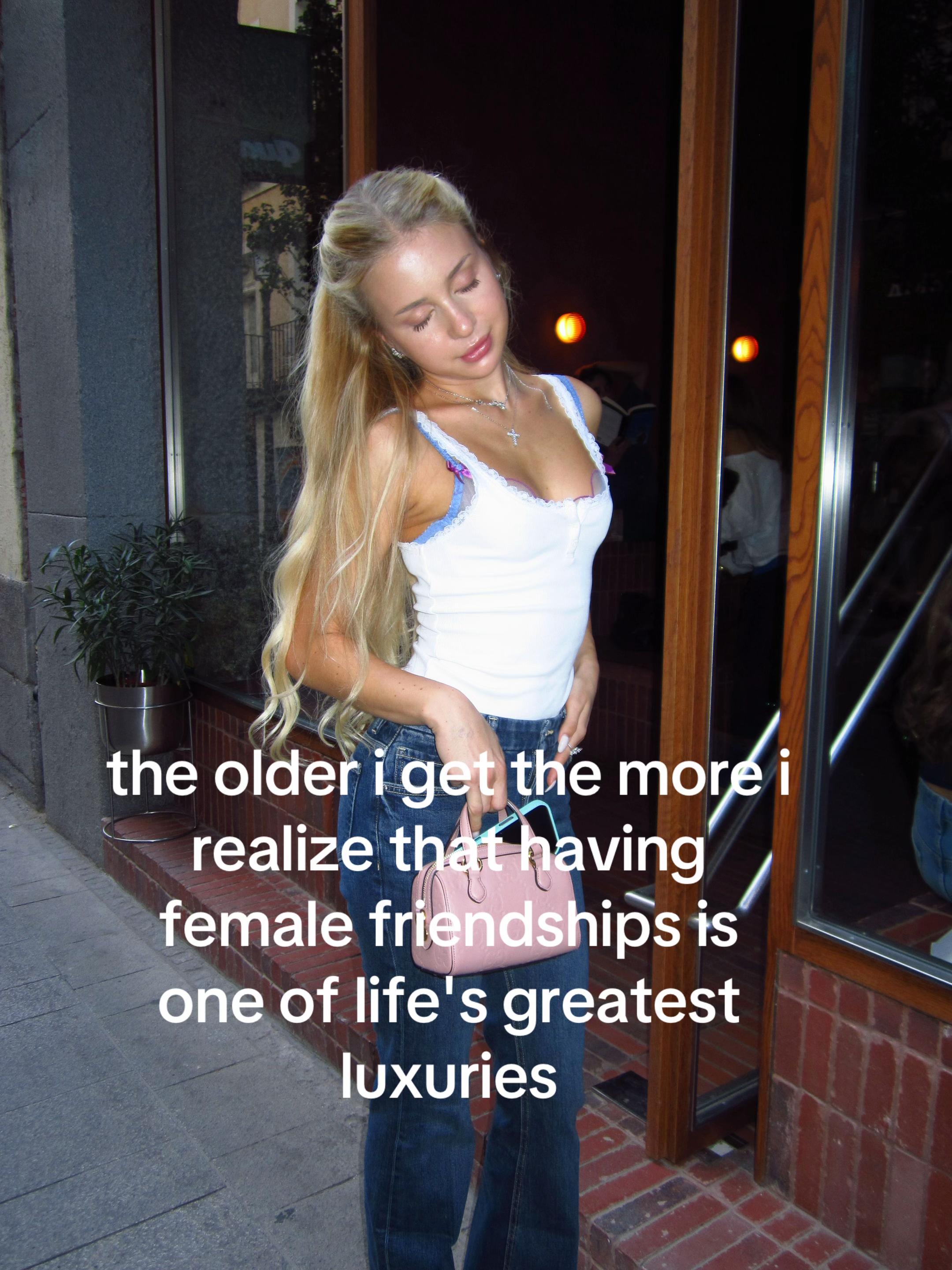 @Aurora Blondie